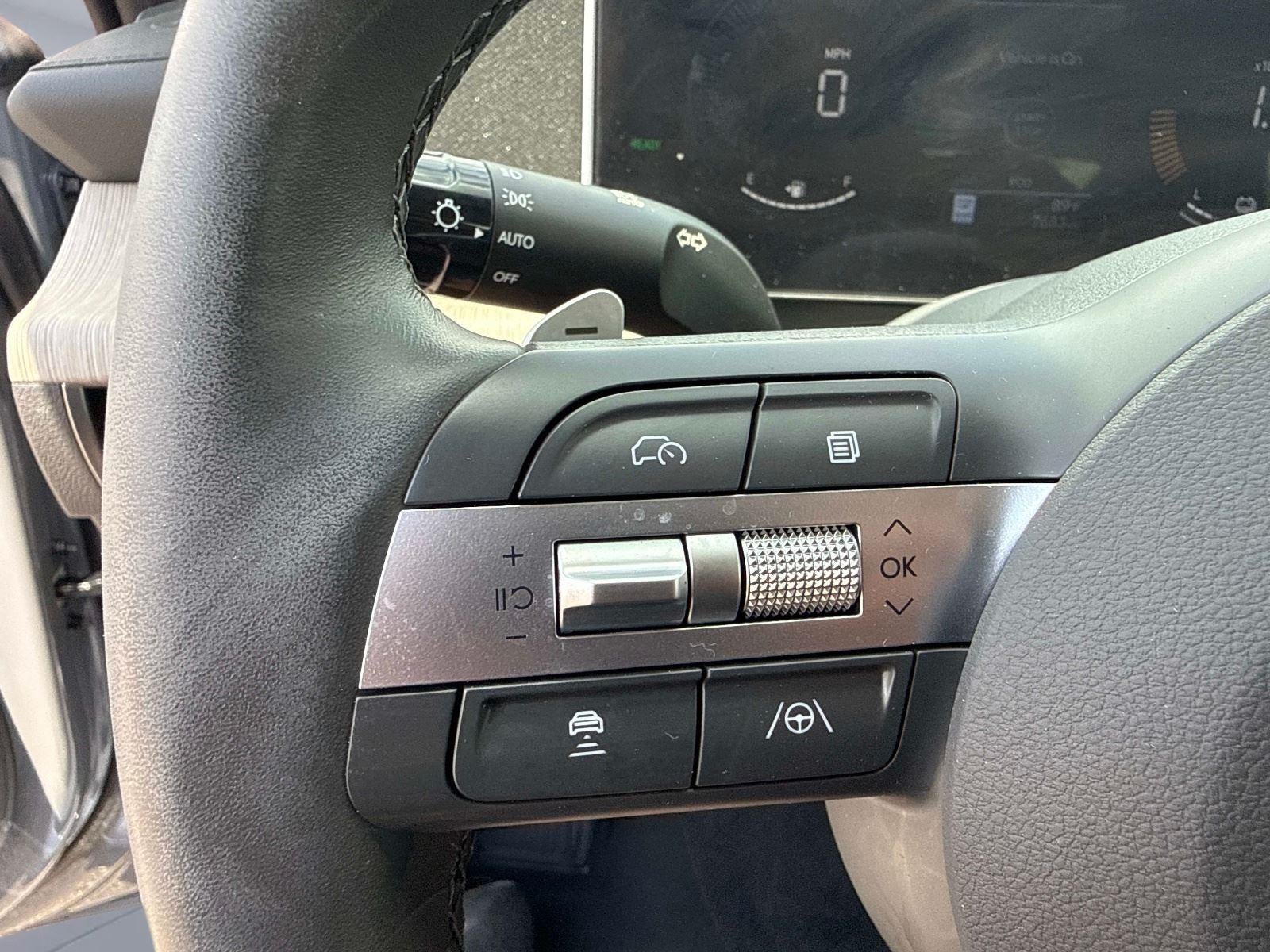 2025 Hyundai SONATA HYBRID SEL