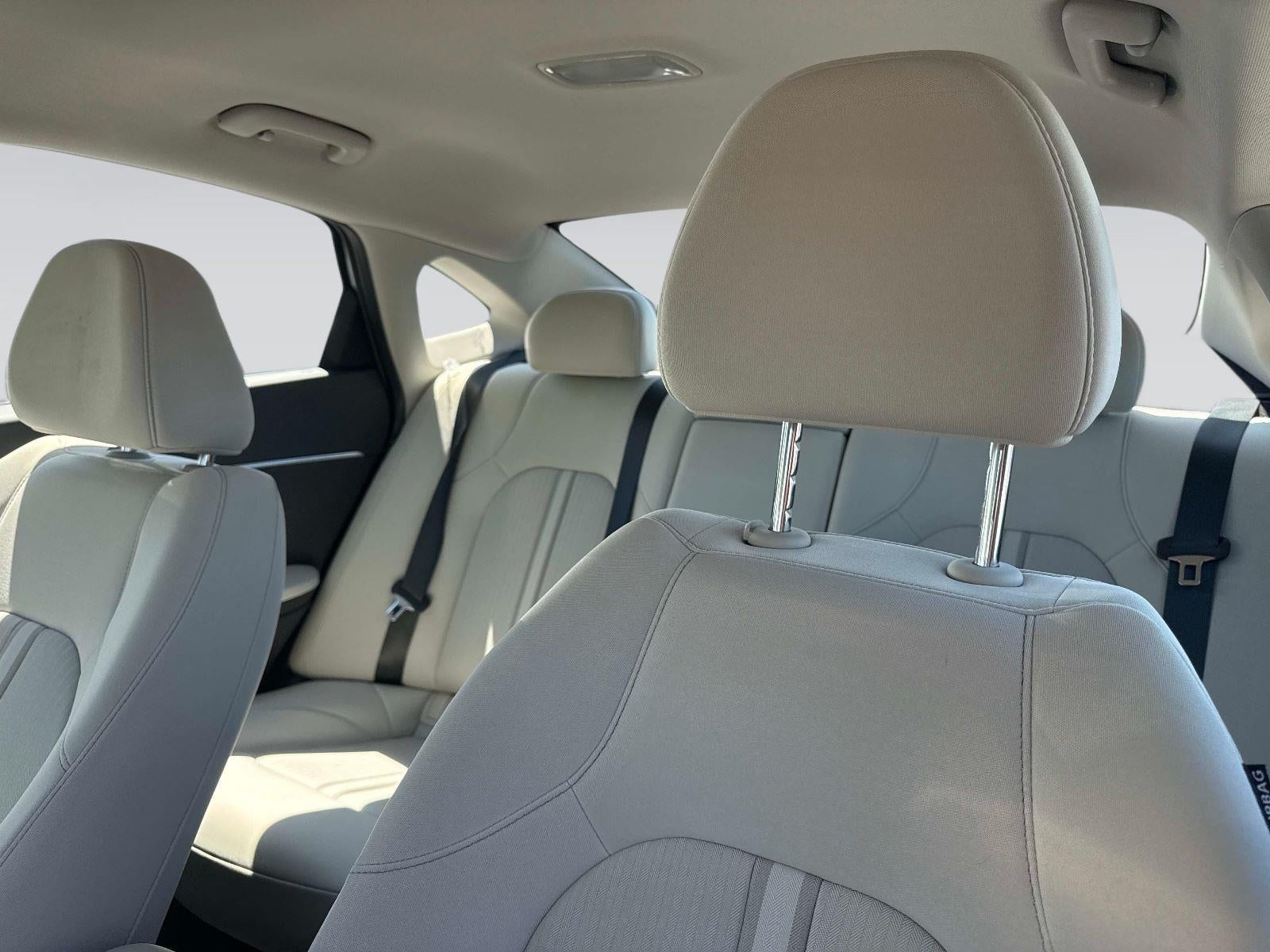 2025 Hyundai SONATA HYBRID SEL