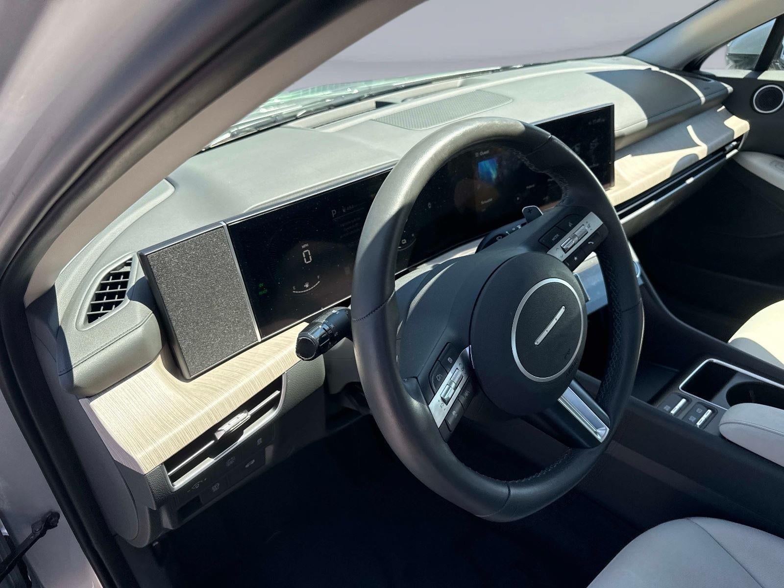 2025 Hyundai SONATA HYBRID SEL