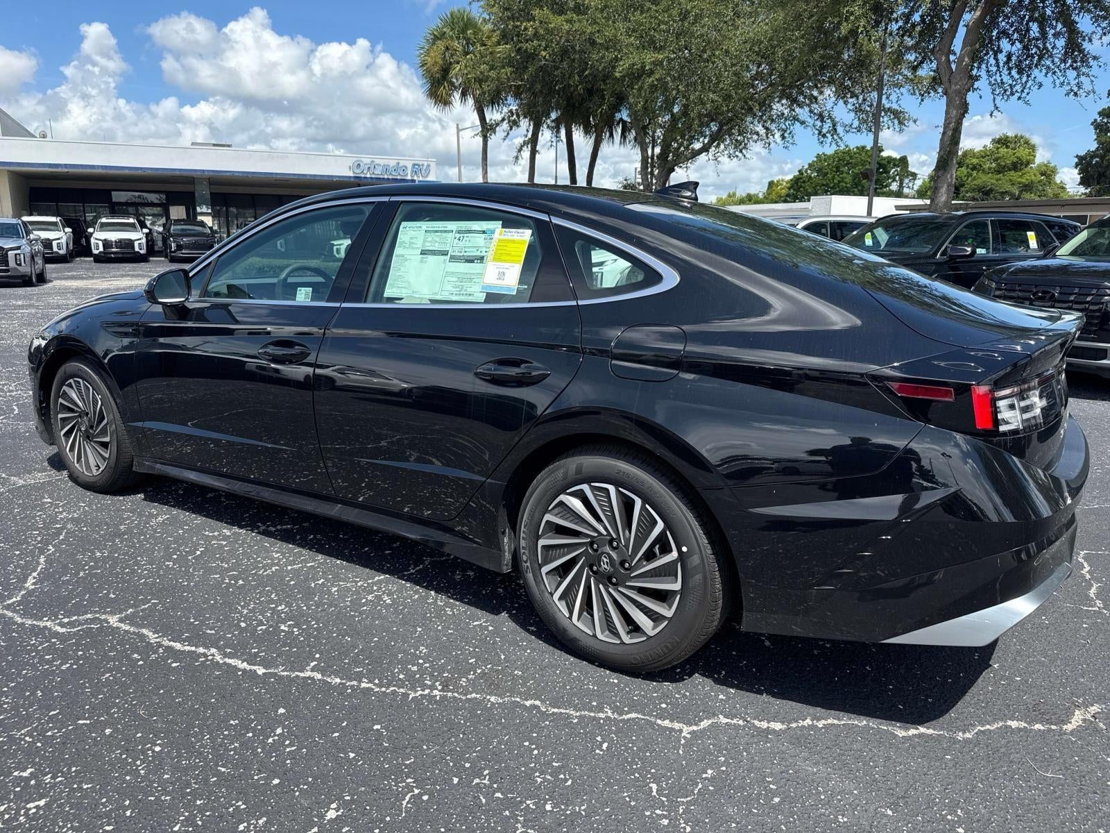 2025 Hyundai SONATA HYBRID SEL