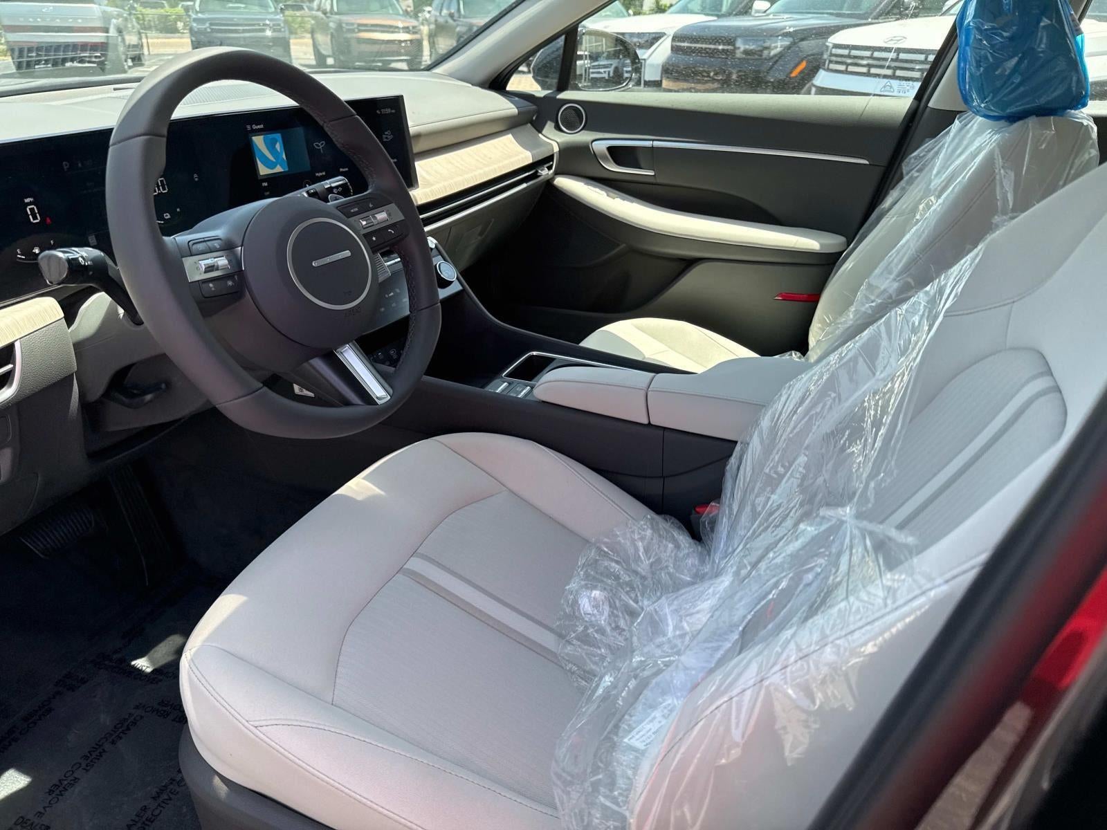 2025 Hyundai SONATA HYBRID SEL