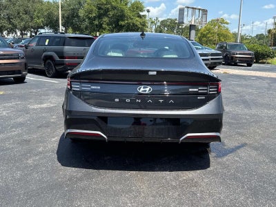 2025 Hyundai SONATA HYBRID SEL
