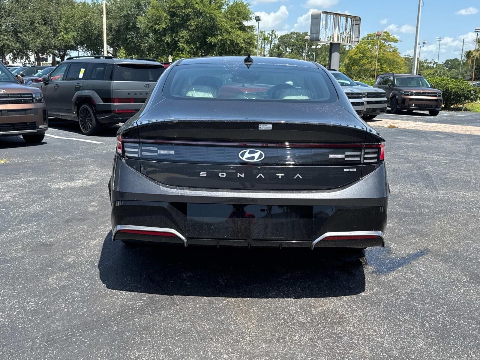 2025 Hyundai SONATA HYBRID SEL