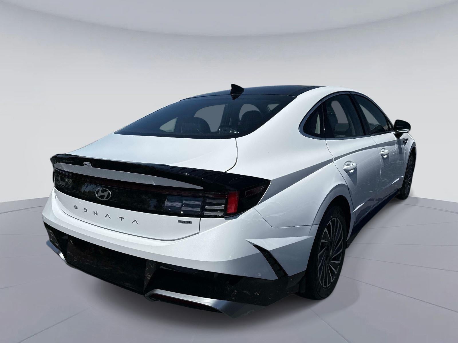 2026 Hyundai SONATA HYBRID SEL