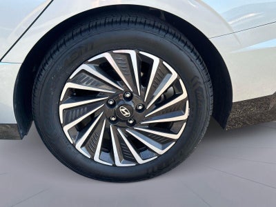 2024 Hyundai SONATA HYBRID SEL