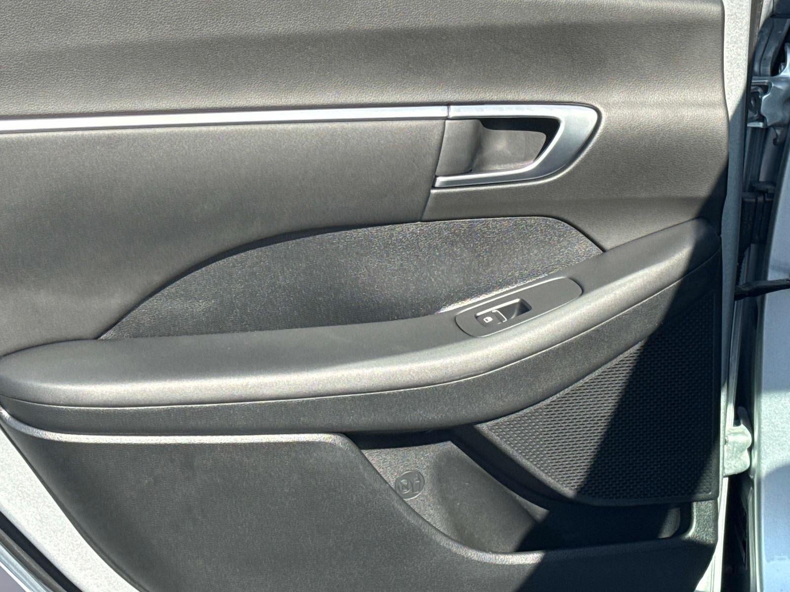 2024 Hyundai SONATA HYBRID SEL