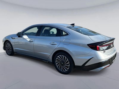 2024 Hyundai SONATA HYBRID SEL