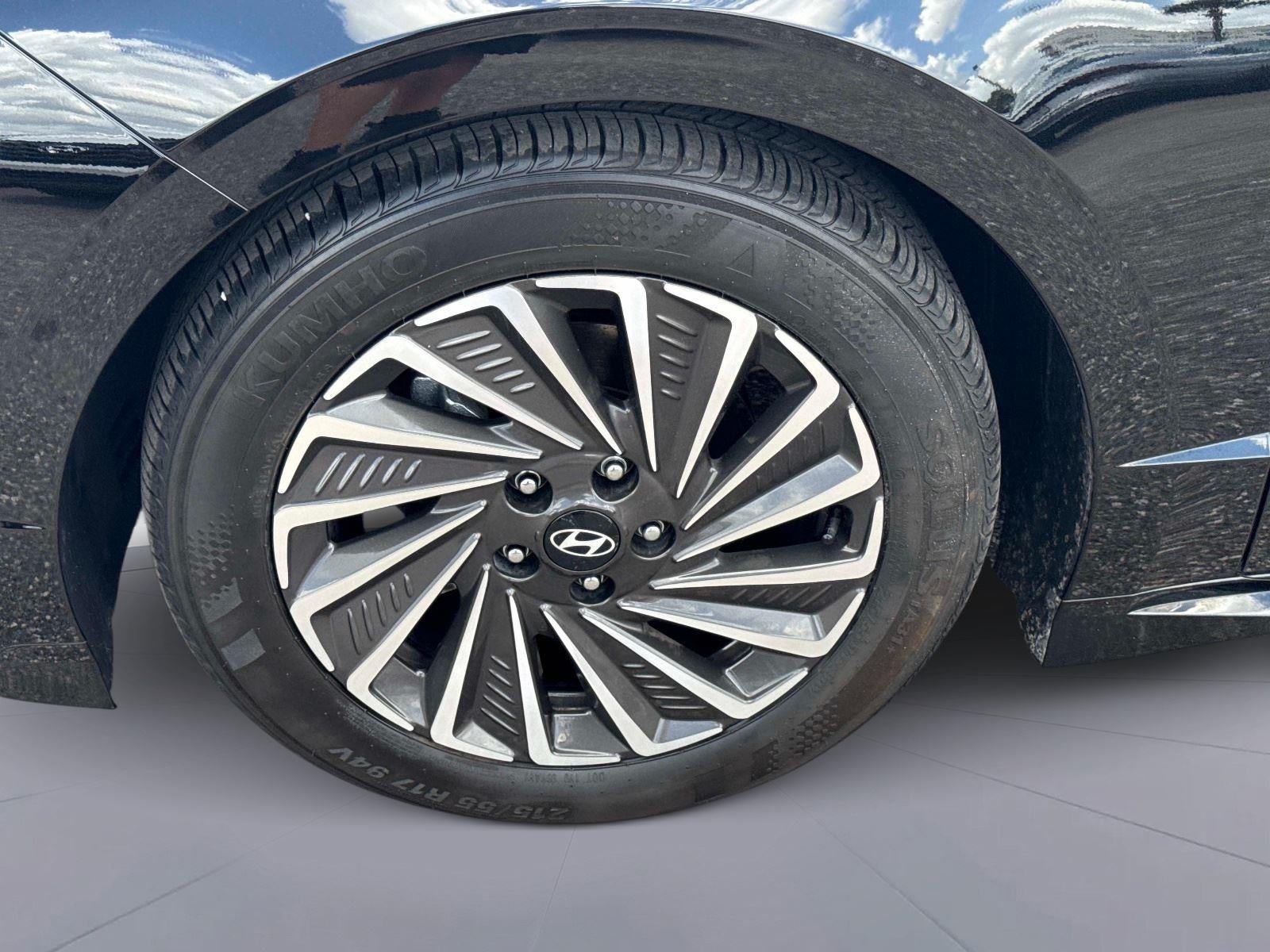 2025 Hyundai SONATA HYBRID SEL