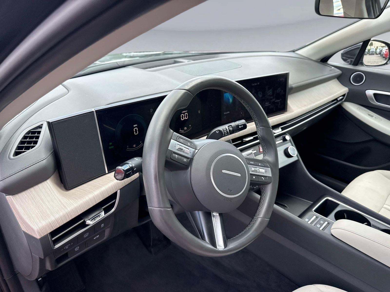 2025 Hyundai SONATA HYBRID SEL
