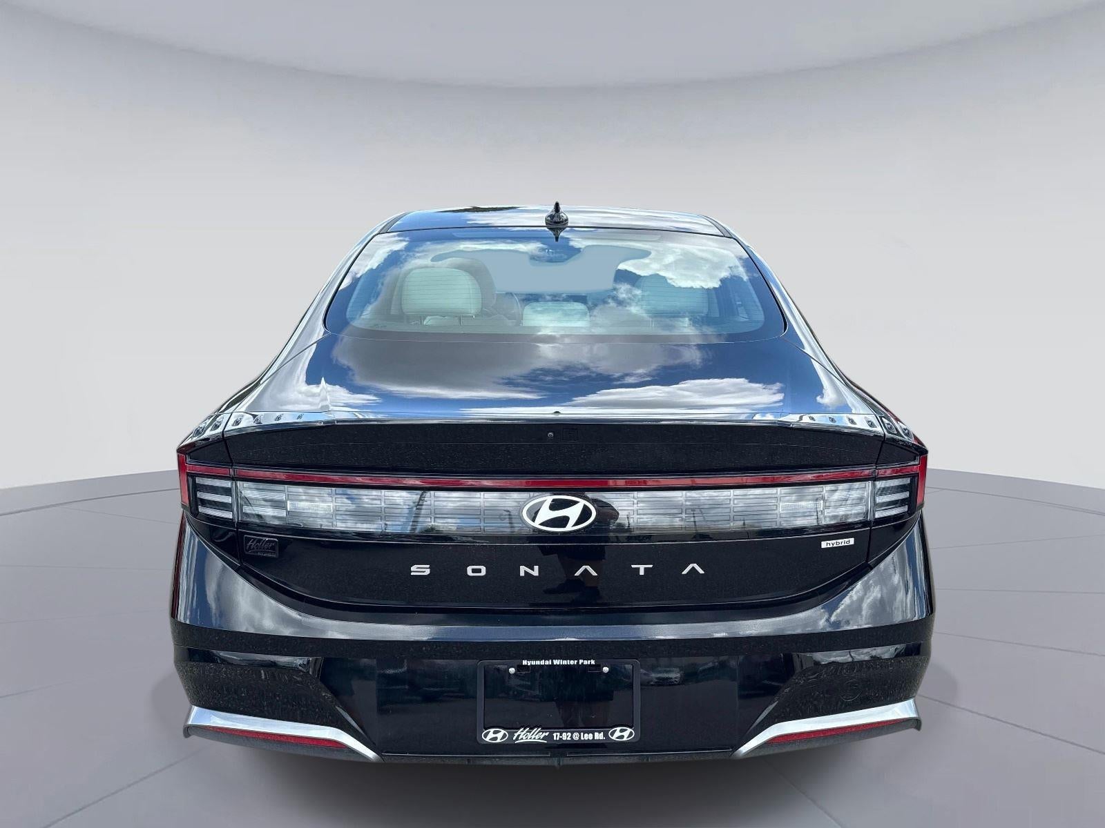 2025 Hyundai SONATA HYBRID SEL