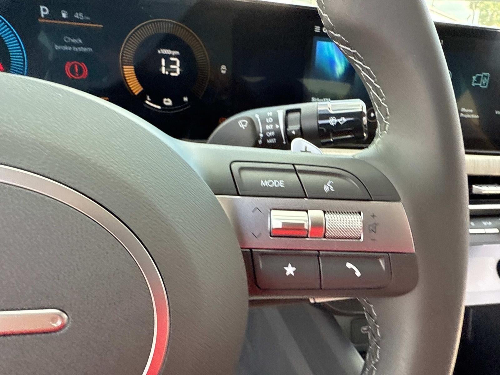 2025 Hyundai SONATA HYBRID SEL