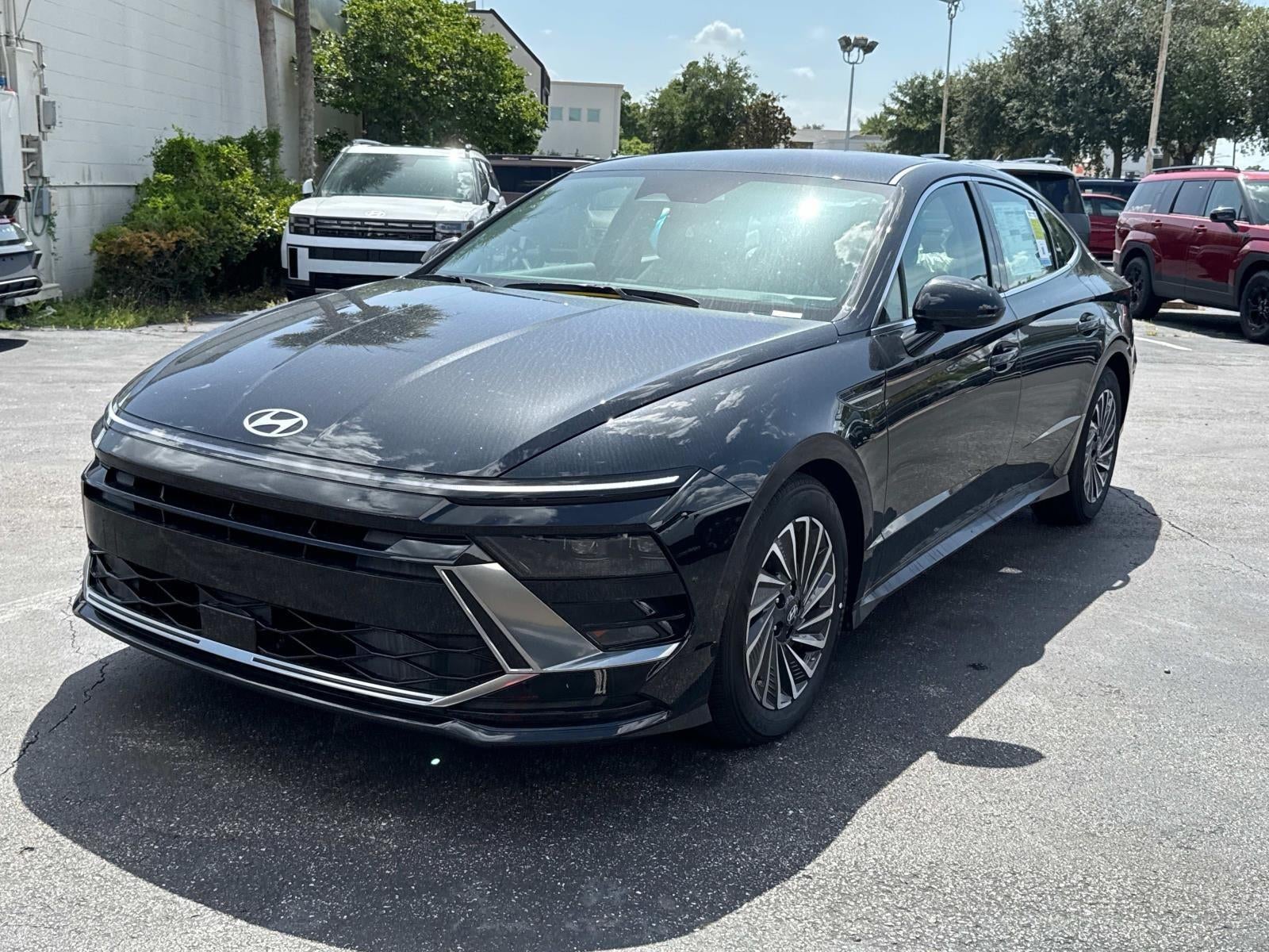 2025 Hyundai SONATA HYBRID SEL