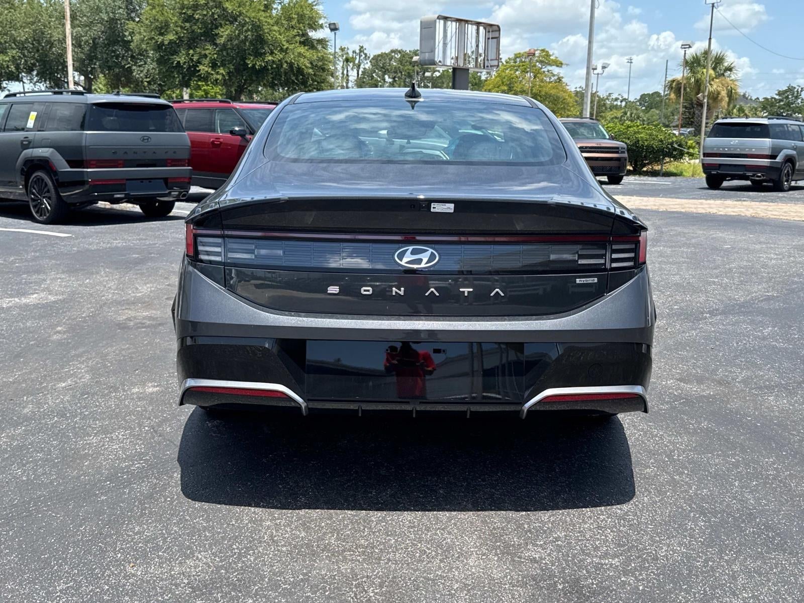 2025 Hyundai SONATA HYBRID SEL
