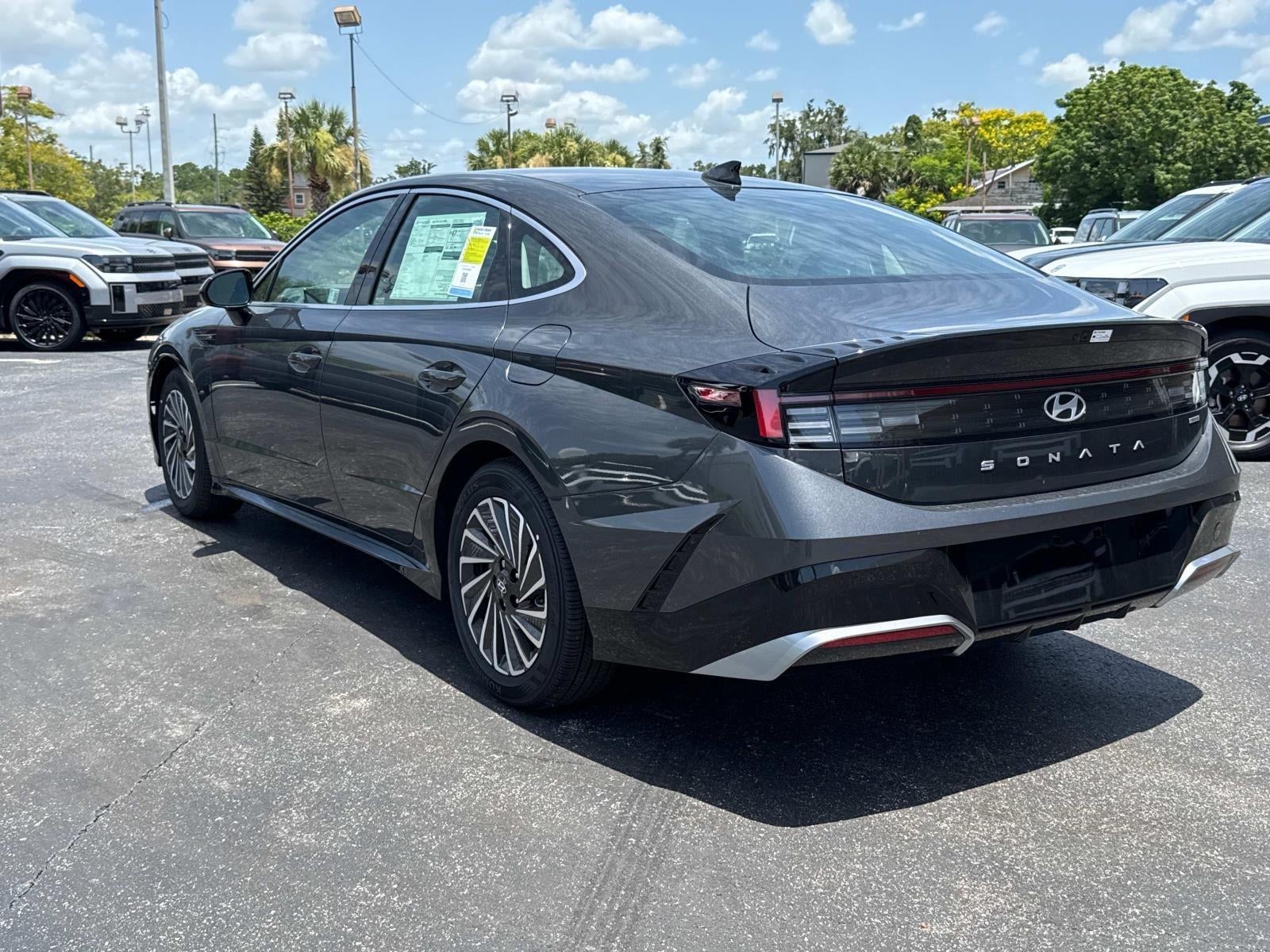 2025 Hyundai SONATA HYBRID SEL