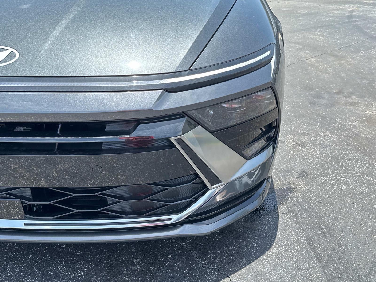 2025 Hyundai SONATA HYBRID SEL