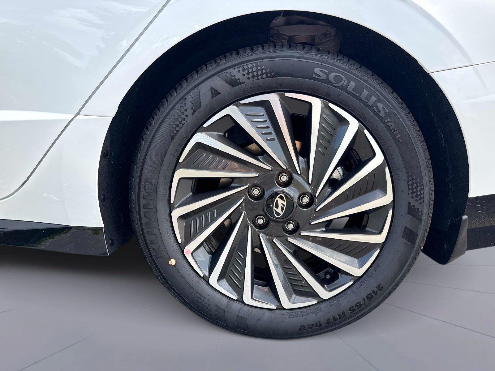 2026 Hyundai SONATA HYBRID Limited