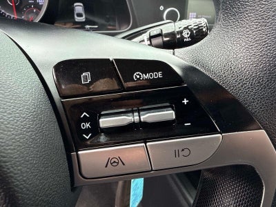 2022 Hyundai ELANTRA SE