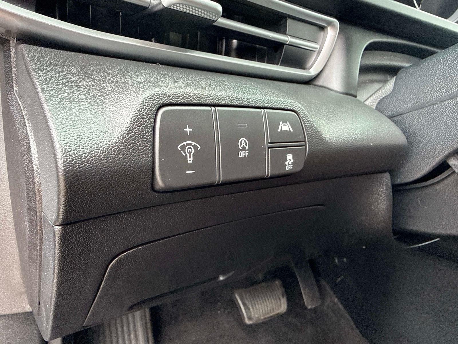 2022 Hyundai ELANTRA SE