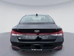 2022 Hyundai ELANTRA SE
