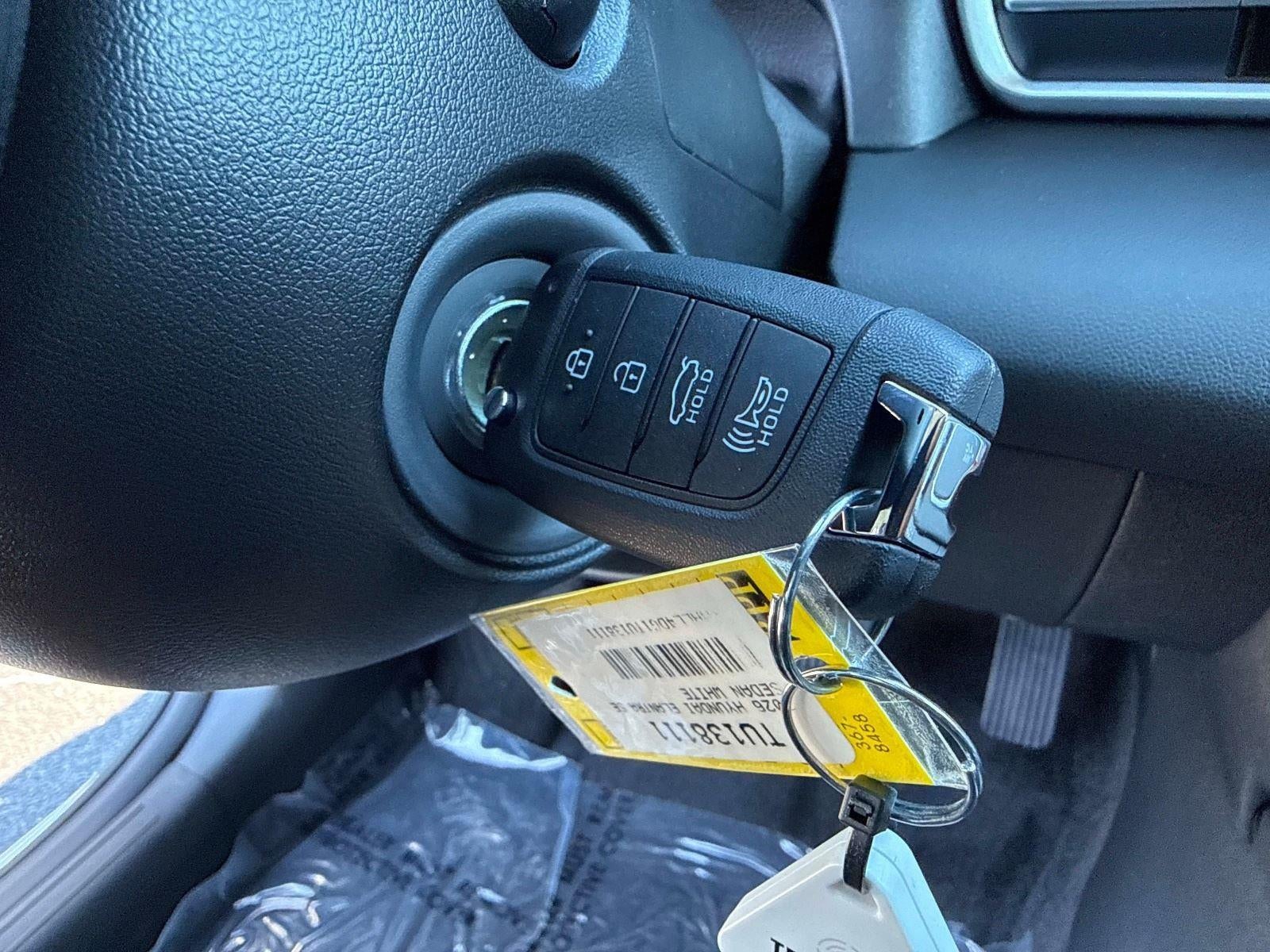 2026 Hyundai ELANTRA SE