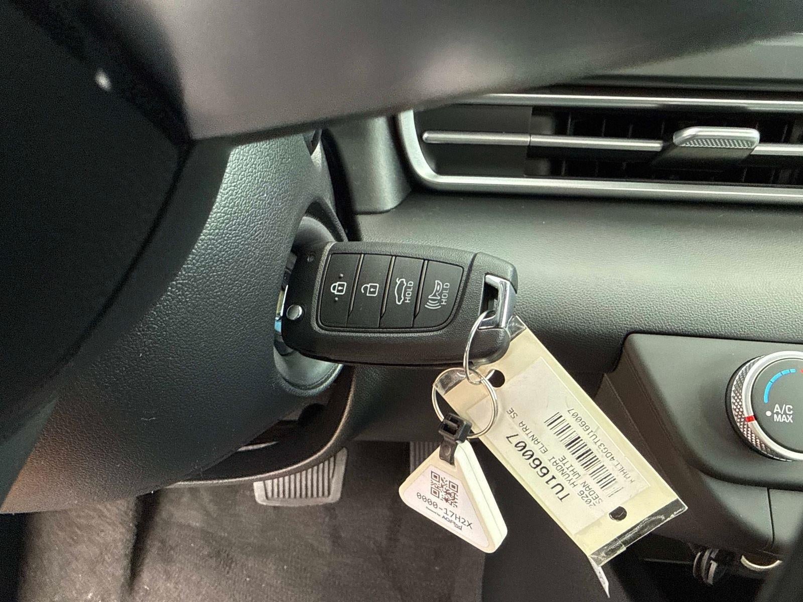 2026 Hyundai ELANTRA SE