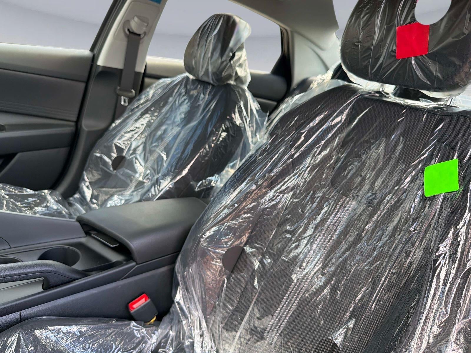 2026 Hyundai ELANTRA SE SE