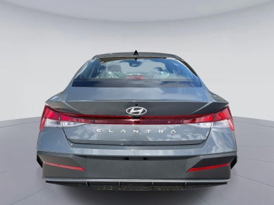 2026 Hyundai ELANTRA SE SE