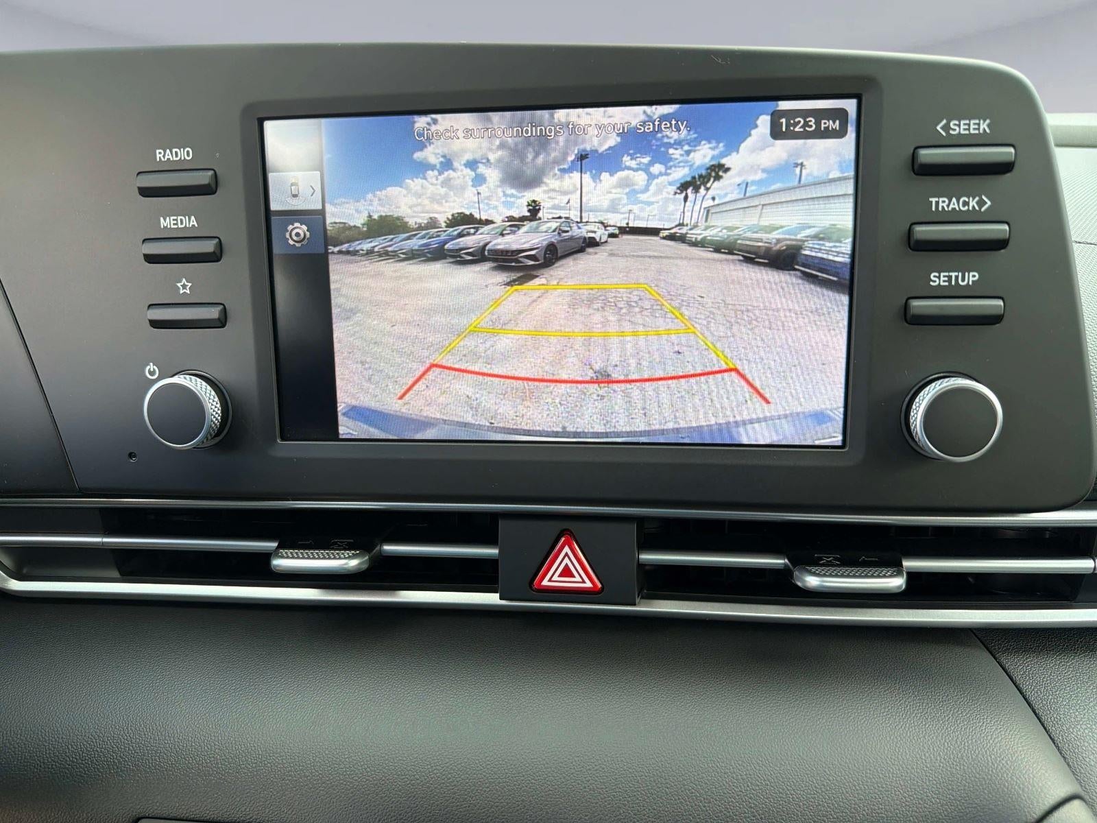 2026 Hyundai ELANTRA SE SE