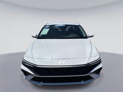 2026 Hyundai ELANTRA SE