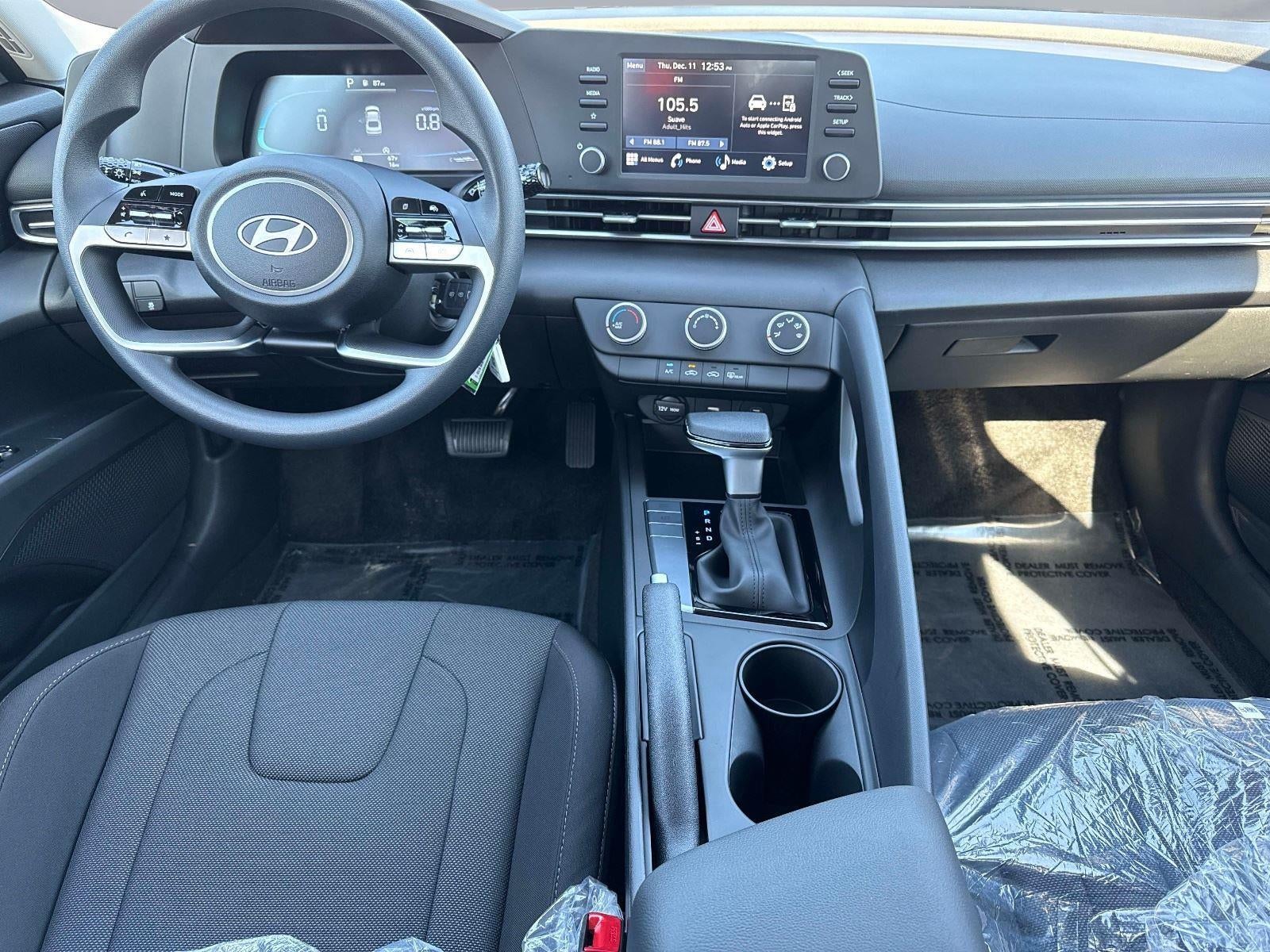 2026 Hyundai ELANTRA SE