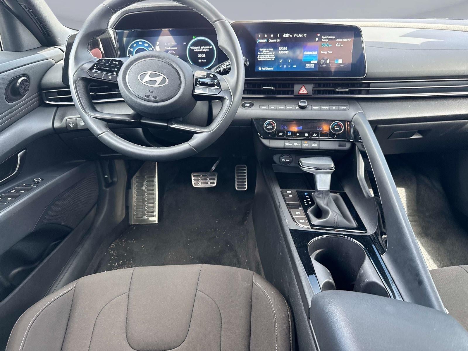 2025 Hyundai ELANTRA HYBRID SEL Sport