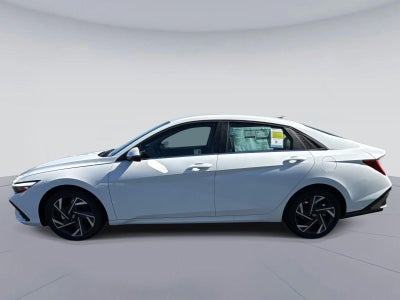 2025 Hyundai ELANTRA Limited