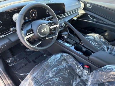 2025 Hyundai ELANTRA Limited