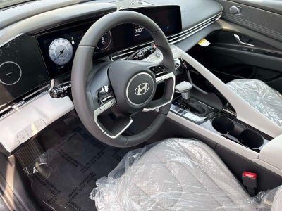2025 Hyundai ELANTRA Limited