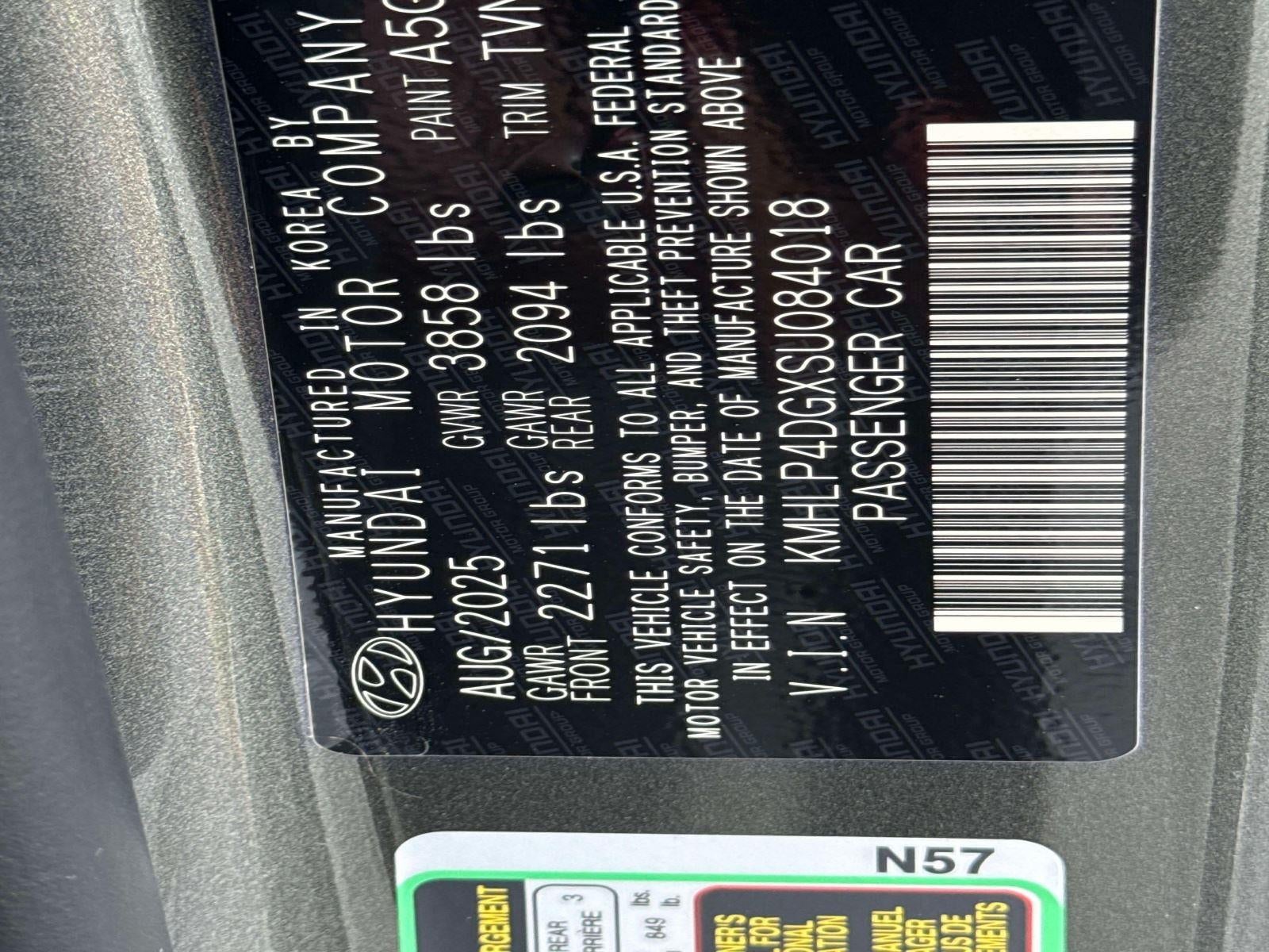 2025 Hyundai ELANTRA Limited