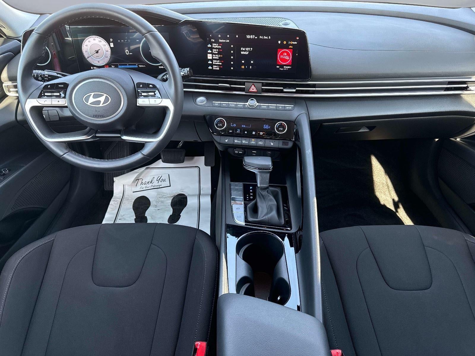 2025 Hyundai ELANTRA SEL Convenience