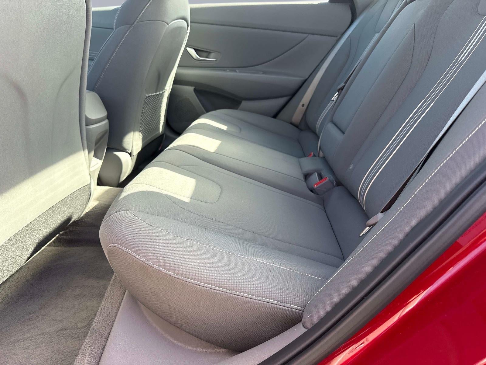 2025 Hyundai ELANTRA SEL Convenience