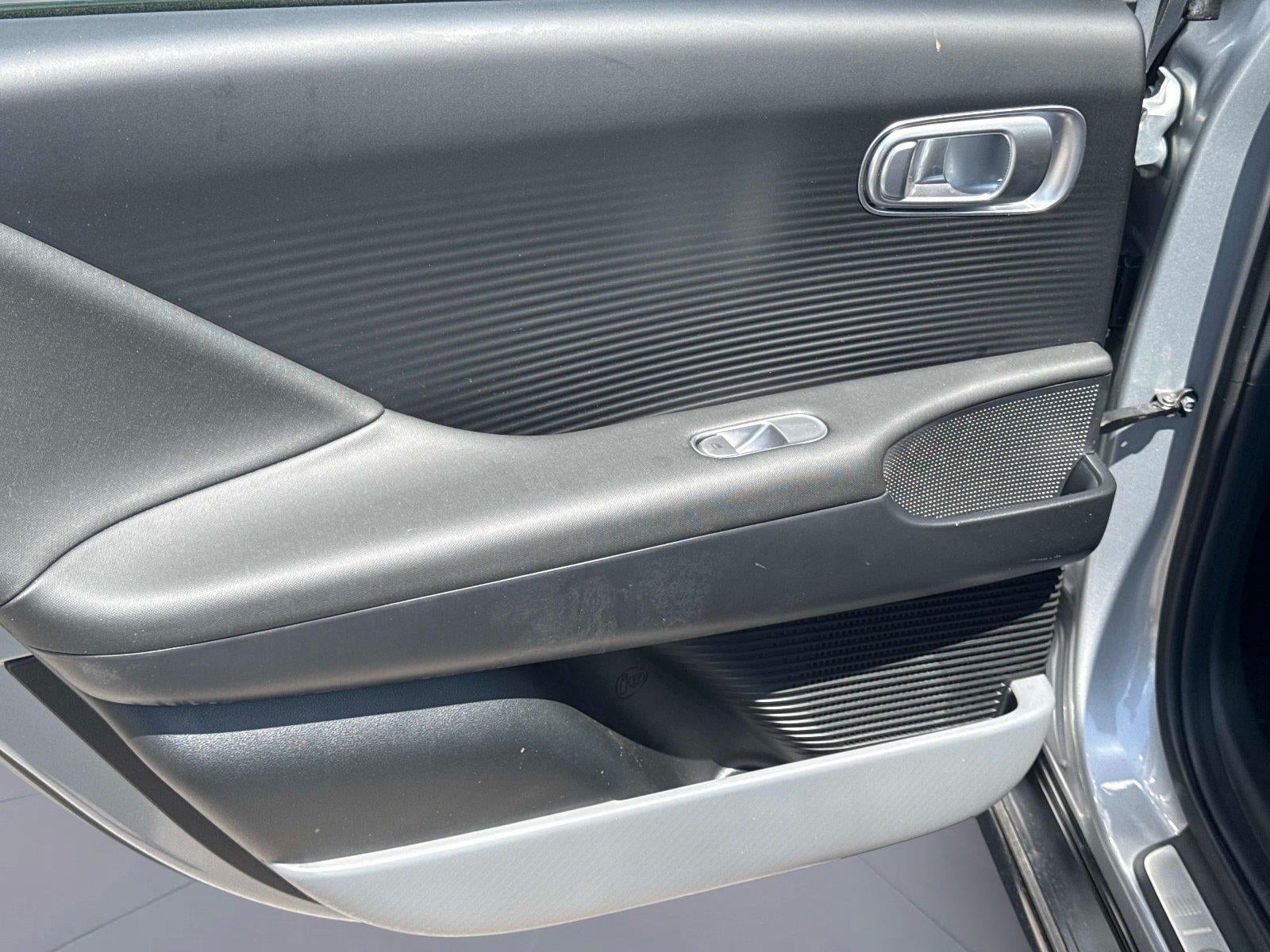 2025 Hyundai IONIQ 6 Limited