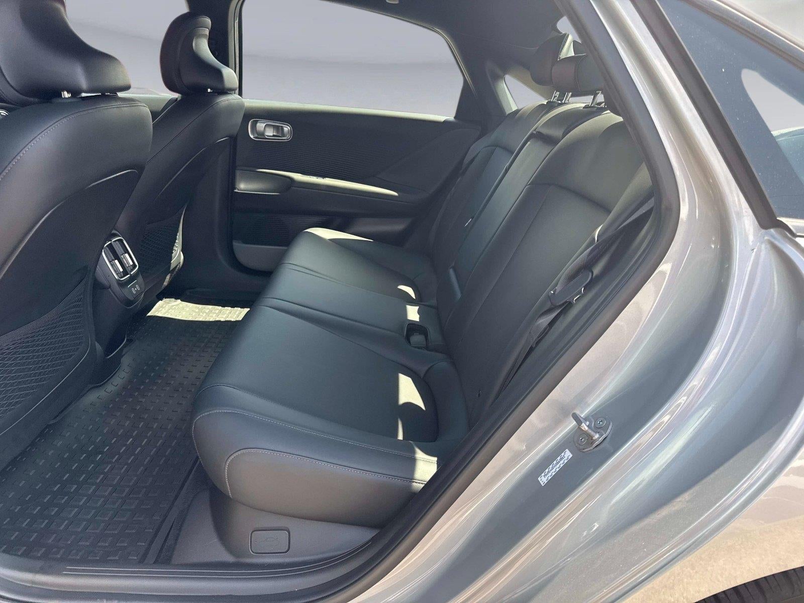 2025 Hyundai IONIQ 6 Limited