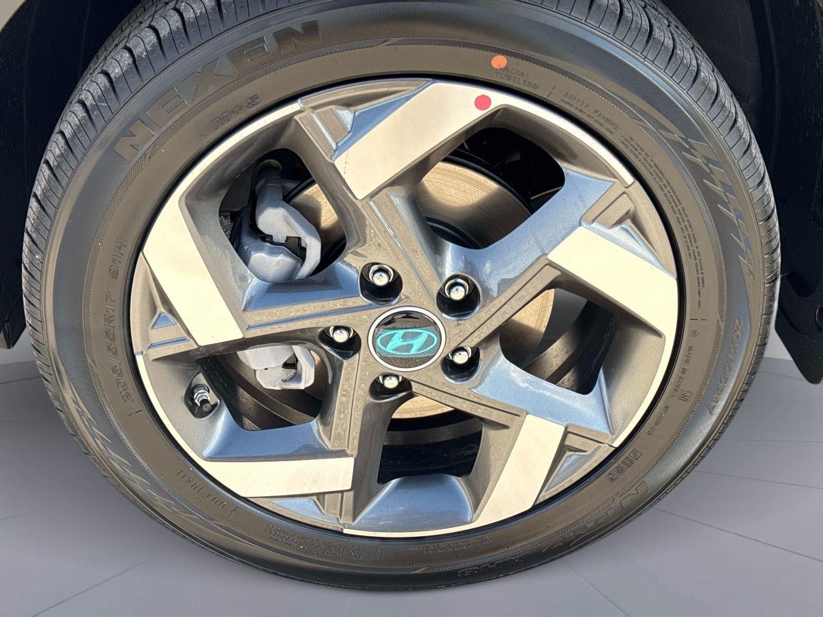 2026 Hyundai VENUE SEL W/Two-Tone Roof