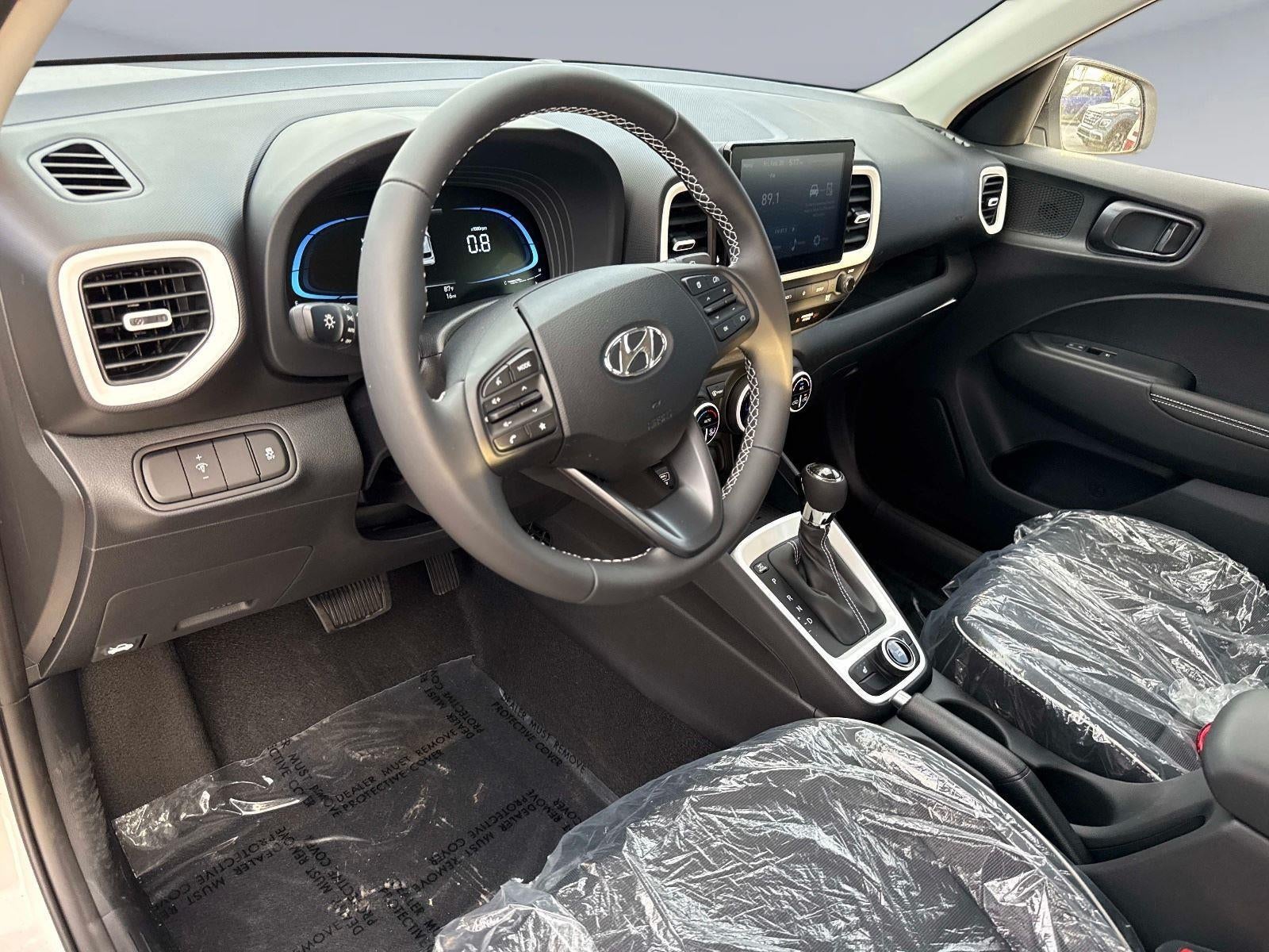 2026 Hyundai VENUE SEL W/Two-Tone Roof