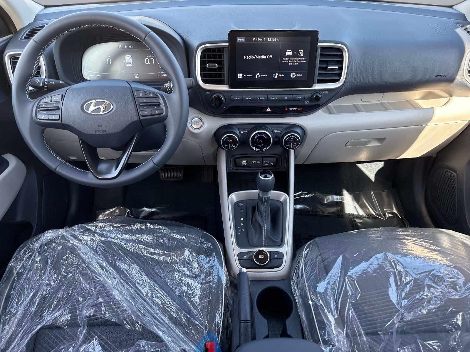 2026 Hyundai VENUE SEL W/Two-Tone Roof