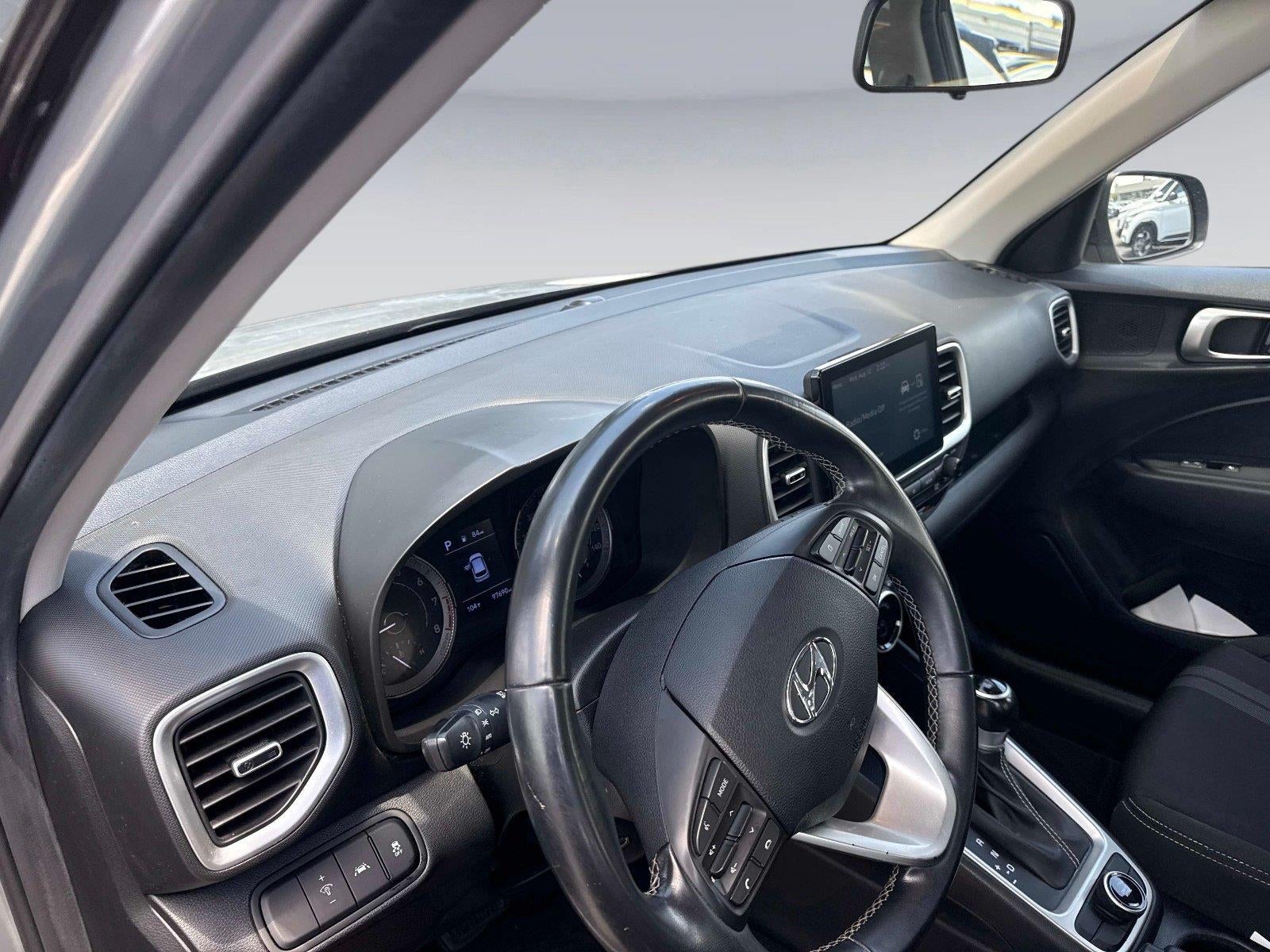 2022 Hyundai VENUE SEL