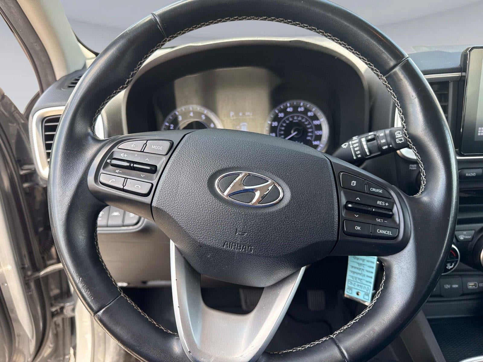 2022 Hyundai VENUE SEL