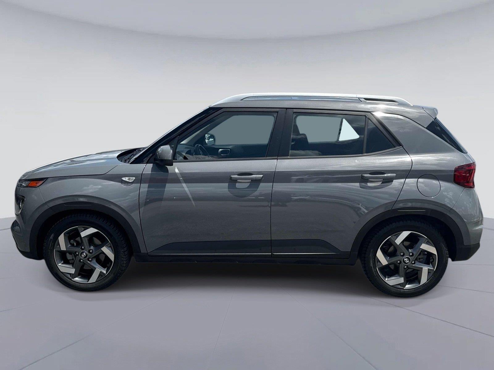 2022 Hyundai VENUE SEL