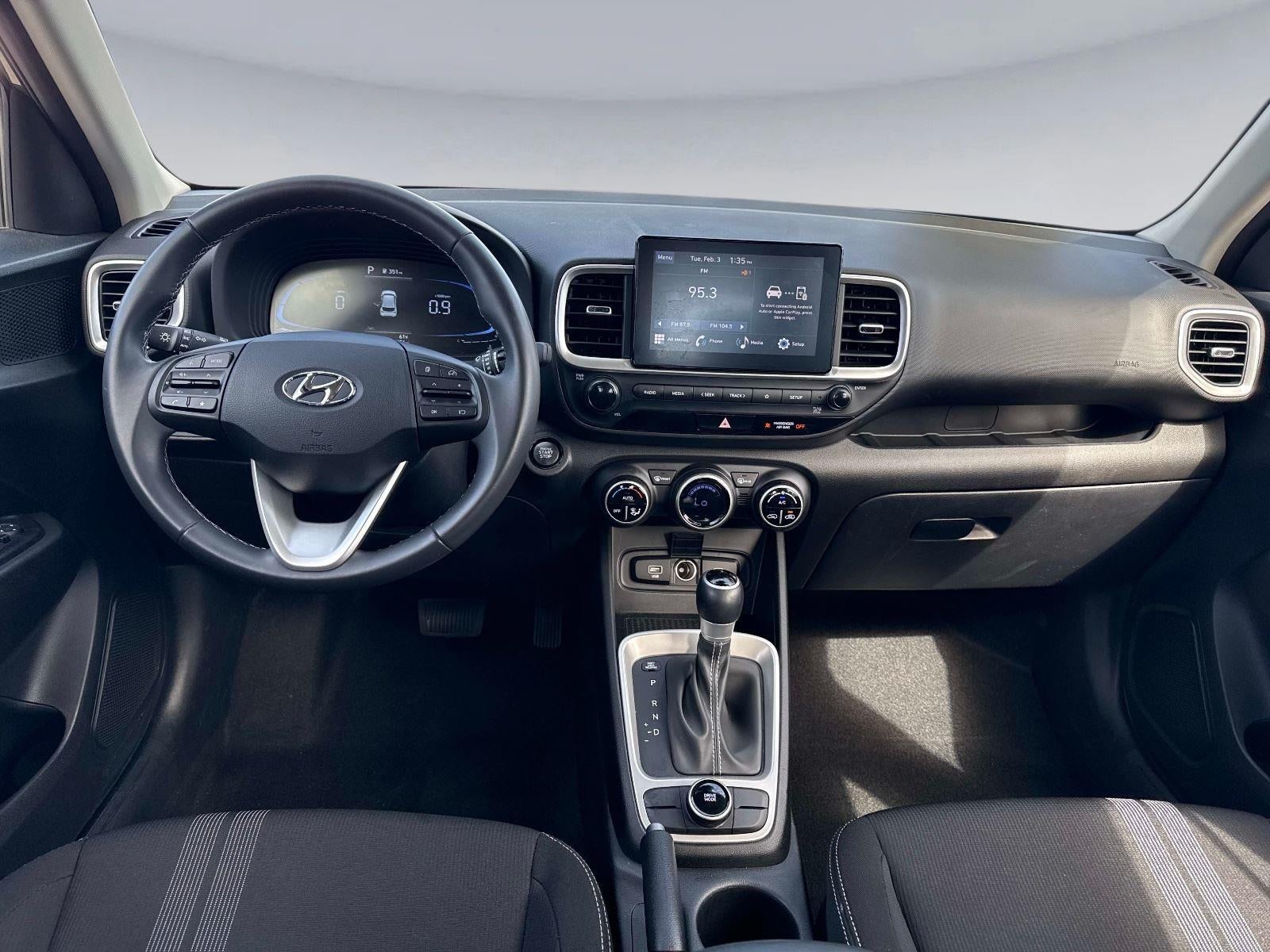 2025 Hyundai VENUE SEL