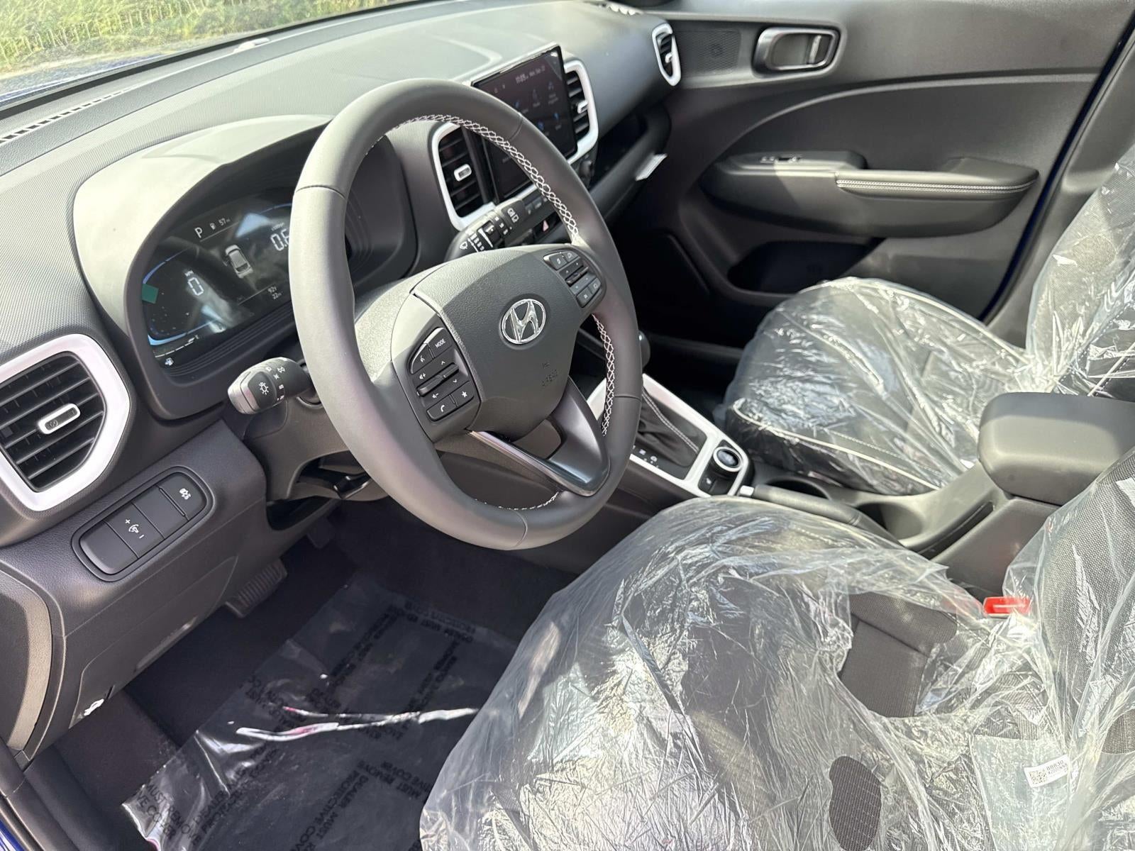 2025 Hyundai VENUE Limited