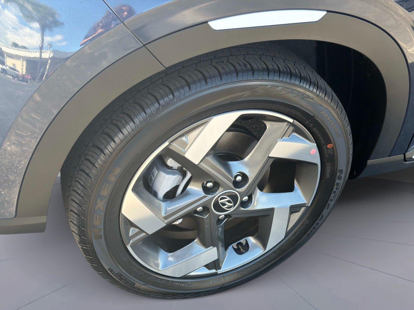 2026 Hyundai VENUE SEL W/Two-Tone Roof