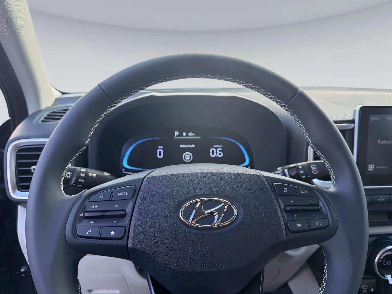 2026 Hyundai VENUE SEL W/Two-Tone Roof