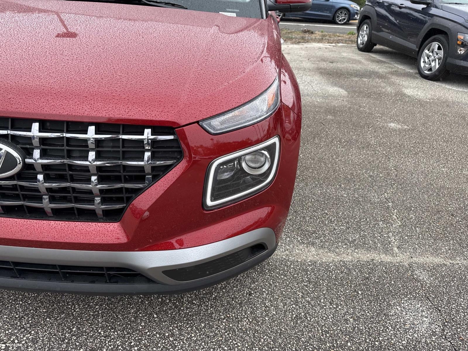 2025 Hyundai VENUE Limited